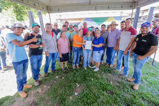 Comunidades da zona rural de Canaã dos Carajás são beneficiadas com mais 16,5 km de asfalto
