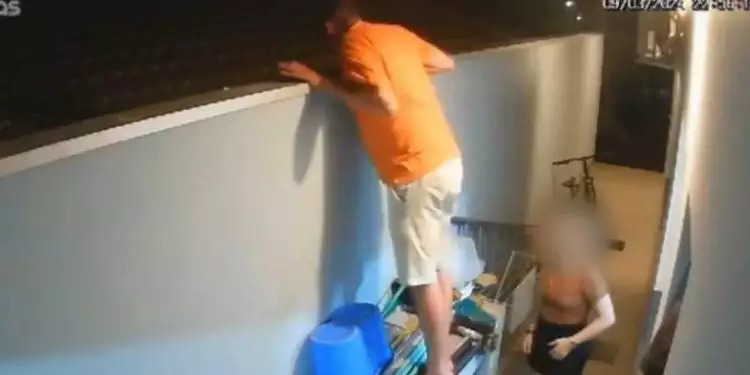 Homem morre com tiro no rosto após subir em muro para ver confusão na casa de vizinho