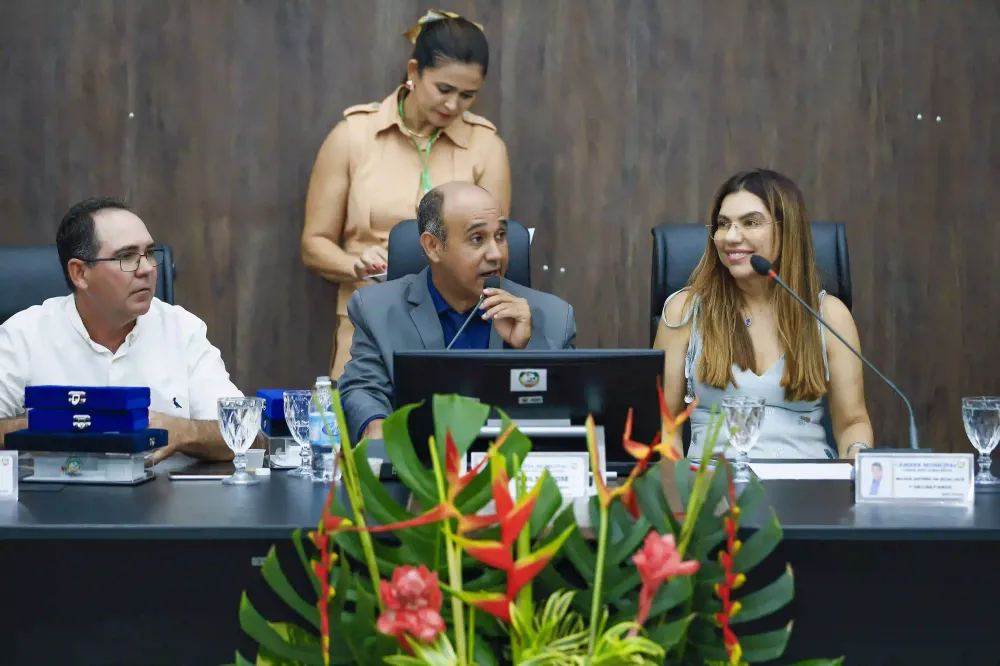 Em sessão solene Câmara celebra 30 anos de emancipação política de Canaã dos Carajás