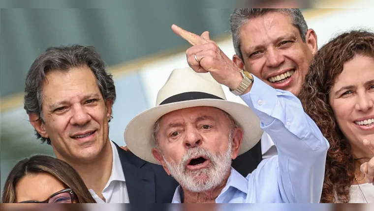 Lula se diz feliz com prisão de Braga Netto