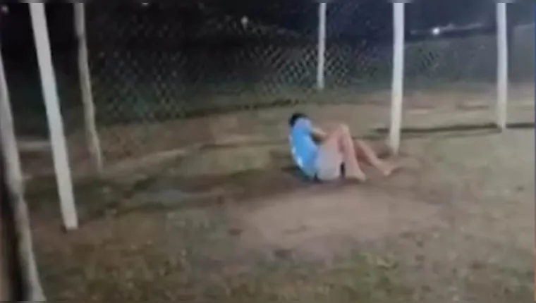 Jovem morre após levar bolada no peito em jogo de futebol