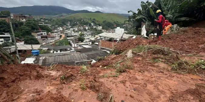 Deslizamentos em Ipatinga deixam pelo menos cinco mortos
