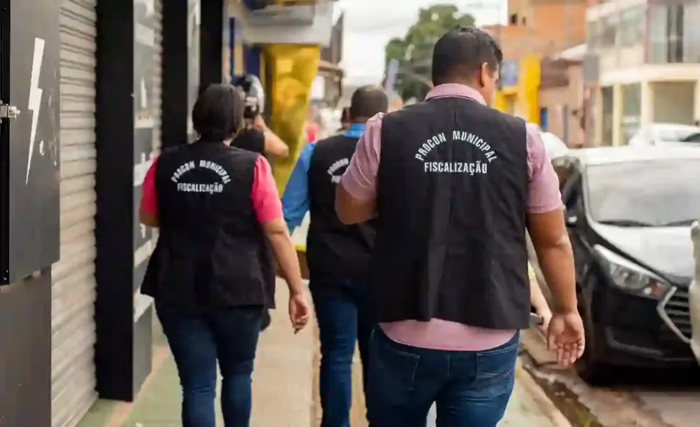 Transparência e proteção do consumidor: Procon fiscaliza papelarias em Parauapebas