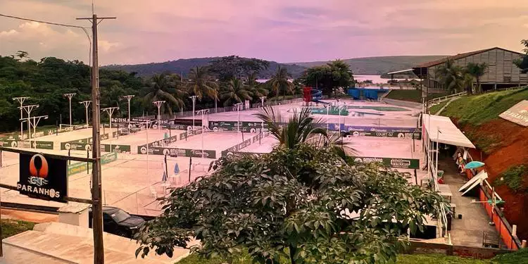 Com partidas ao pôr do sol, Tucuruí recebe torneio internacional de beach tennis
