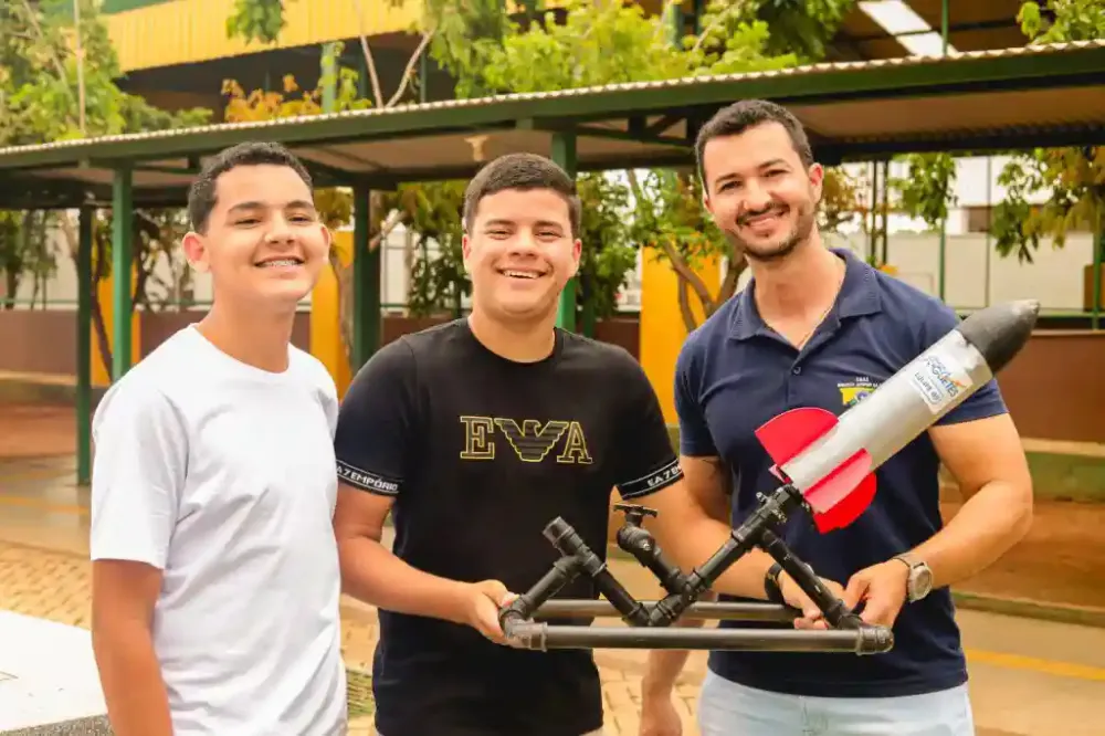 Estudantes de Canaã dos Carajás são premiados na Jornada de Foguetes
