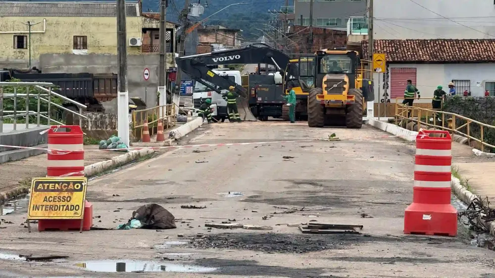 Ponte da Rua Rio de Janeiro é interditada para obras de recuperação em Parauapebas