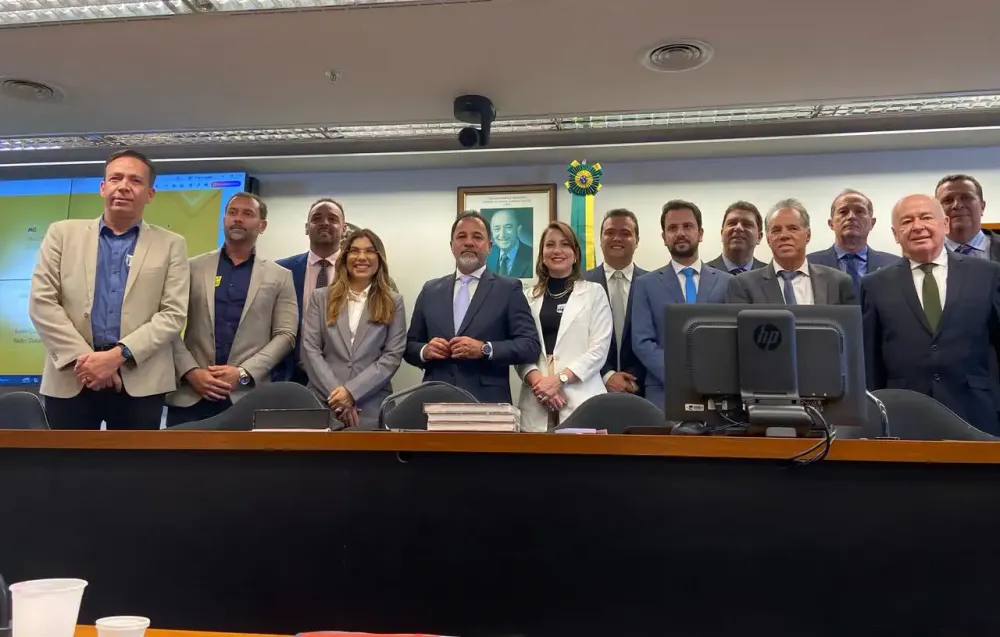 Prefeito Aurélio Goiano é eleito diretor regional norte da AMIG em evento nacional em Brasília