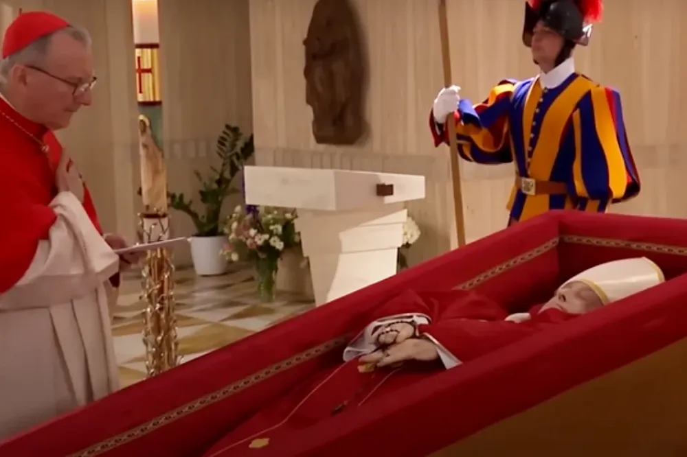 Último adeus ao Papa Francisco acontece neste sábado (26); saiba tudo sobre o funeral