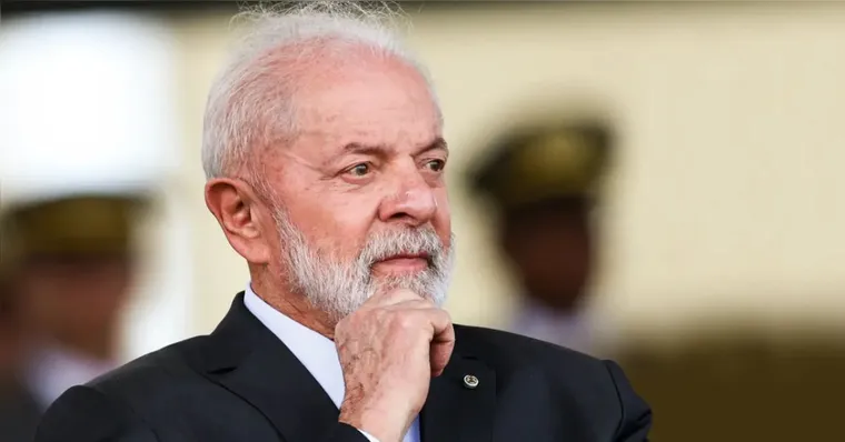 Após passar mal, Lula passa por exames e cancela agenda