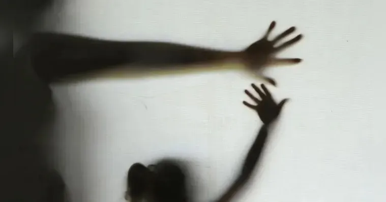 Pastor que hipnotizava adolescentes para abusar deles é preso