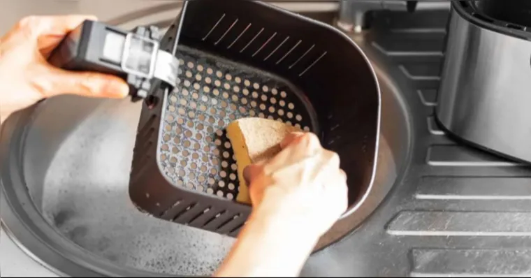 Saiba como limpar a sua AirFryer e mantê-la bem conservada