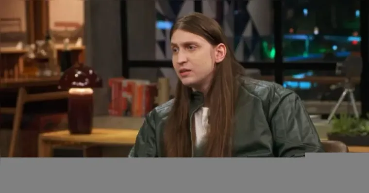 Felca revela crise financeira após denúncias de adultização