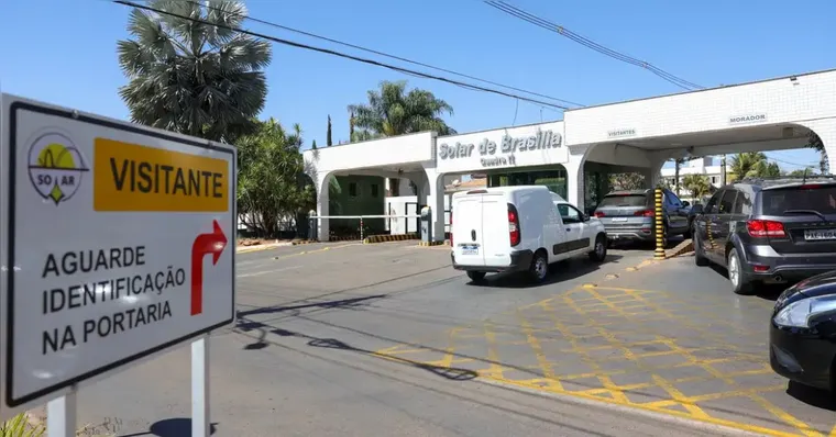 Moraes determina reforço na vigilância de Bolsonaro