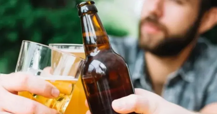 Senado aprova pena maior a quem fornecer drogas ou bebidas a menores