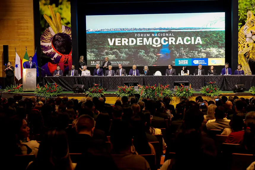 Governador Helder Barbalho participa da abertura do Fórum Nacional Verdemocracia em Belém