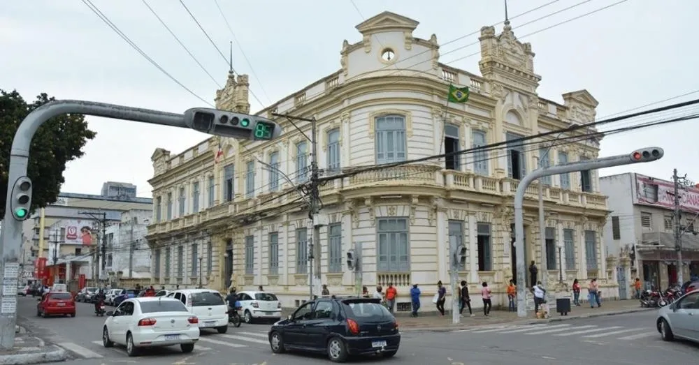 Prefeitura divulga nomes de 245 pessoas com HIV no Diário Oficial