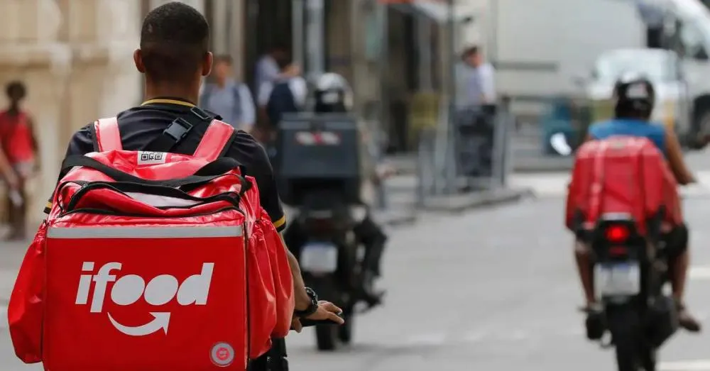 Sob pressão: como o dia a dia afeta a saúde de entregadores de app