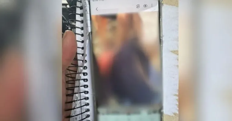 Homem é detido suspeito de filmar e vender imagens de mulheres