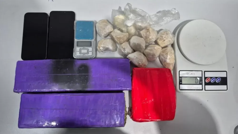 Polícia Militar apreende entorpecentes dentro de churrasqueira e tanquinho em Moju