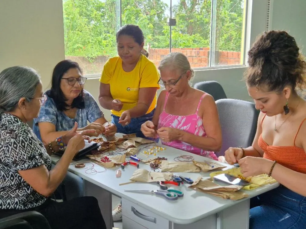 Semana da Árvore valoriza artesanato sustentável e empodera mulheres com oficina de biojoias em Parauapebas