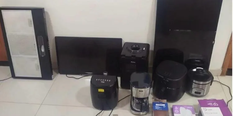 Polícia prende três homens por furto e com drogas em Parauapebas