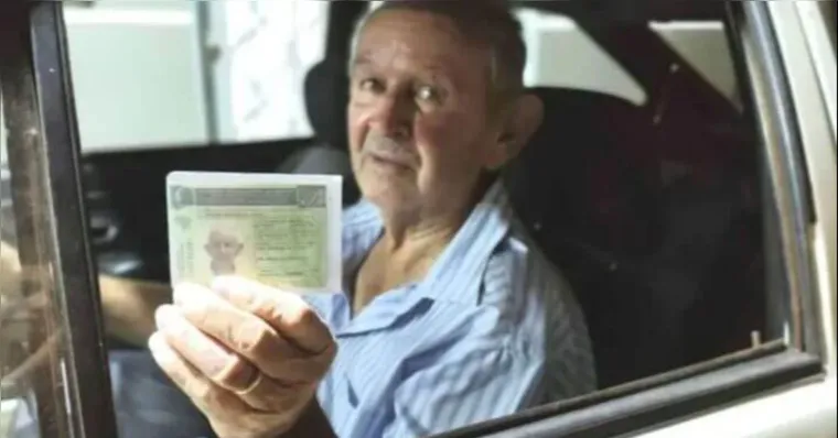Saiba quais doenças impedem idosos de renovarem a CNH