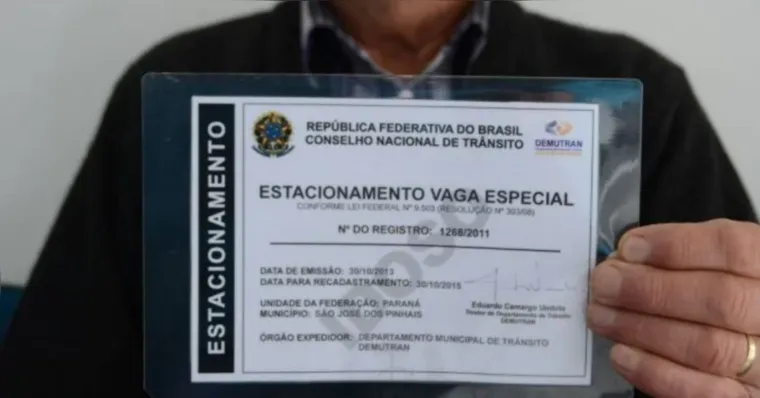 Idosos 60+ precisam emitir novo documento além do RG
