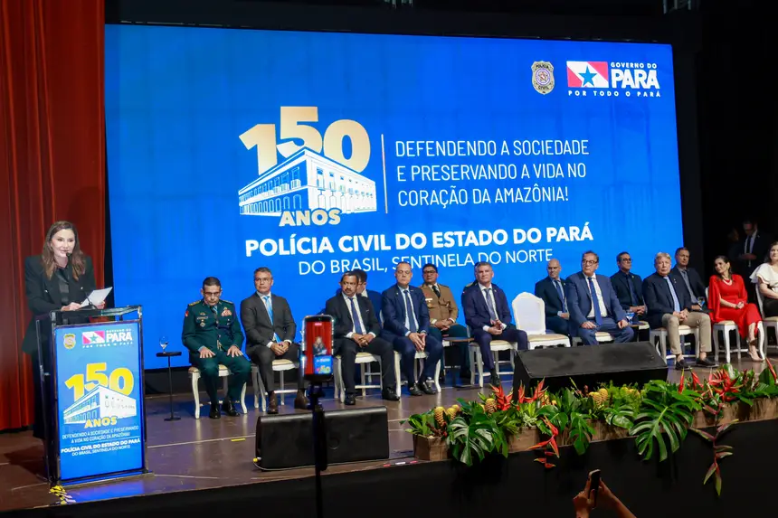 Governadora Hana Ghassan, durante o anúncio da progressão para mais de 1.500 policiais civis//Foto: Marcelo Lelis/Agência Pará