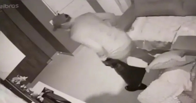 Dupla invade casa e rouba joias avaliadas em R$ 40 mil em Redenção, no sul do Pará.