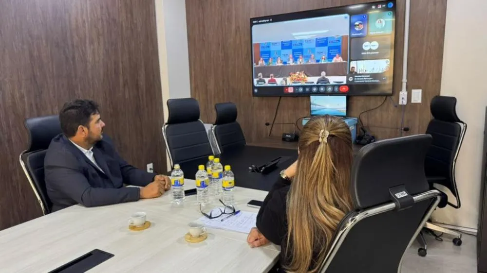 Canaã dos Carajás se mobiliza para assinar acordo com o TCM-PA e regularizar professores concursados