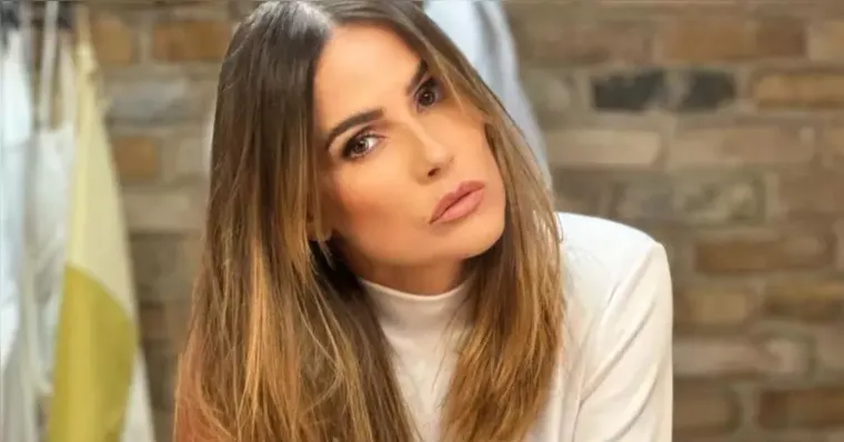Deborah Secco é chamada de ‘serpente’ por ex-colega da Globo