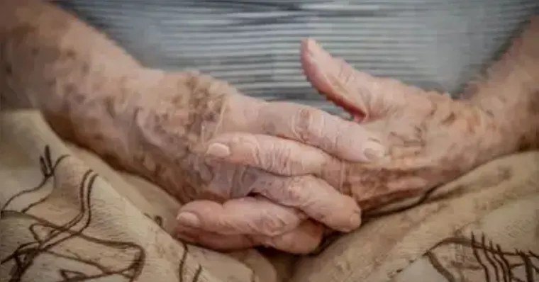 Idosos podem ter isenção de dívidas e gastos em três casos; entenda!