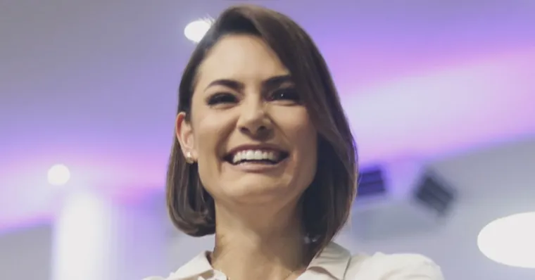 Michelle Bolsonaro confirma candidatura ao Senado pelo PL