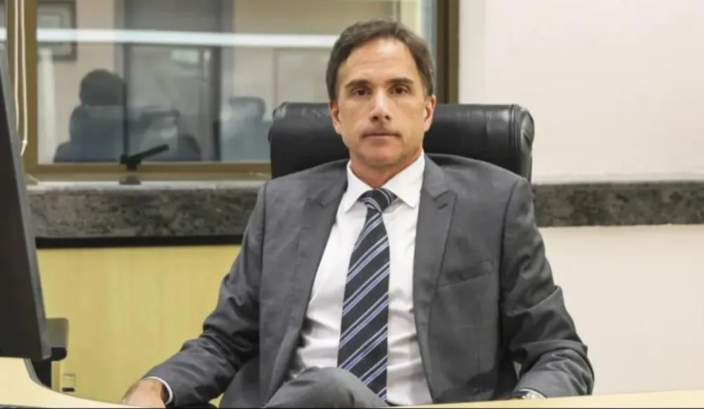 Juiz da Lava Jato pode perder cargo por furto de champanhe
