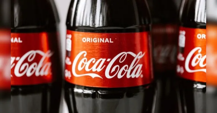 Fim? Coca-Cola fecha fábricas, corta empregos e muda produção
