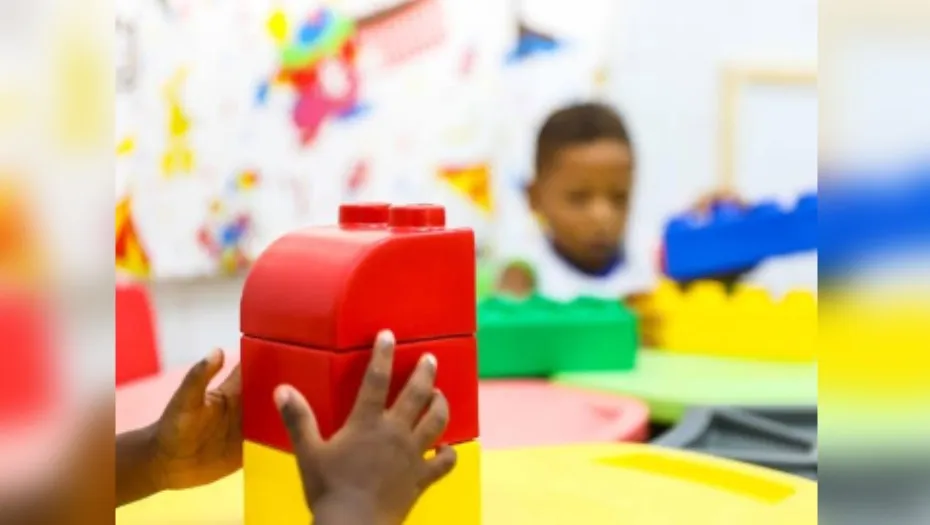 Criança de 2 anos fica ferida após ser atacada dentro de creche em Belém