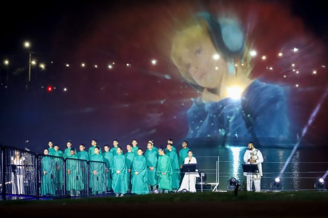 Canaã amplia capacidade de público para “Especial de Natal”; corais animam a festa 